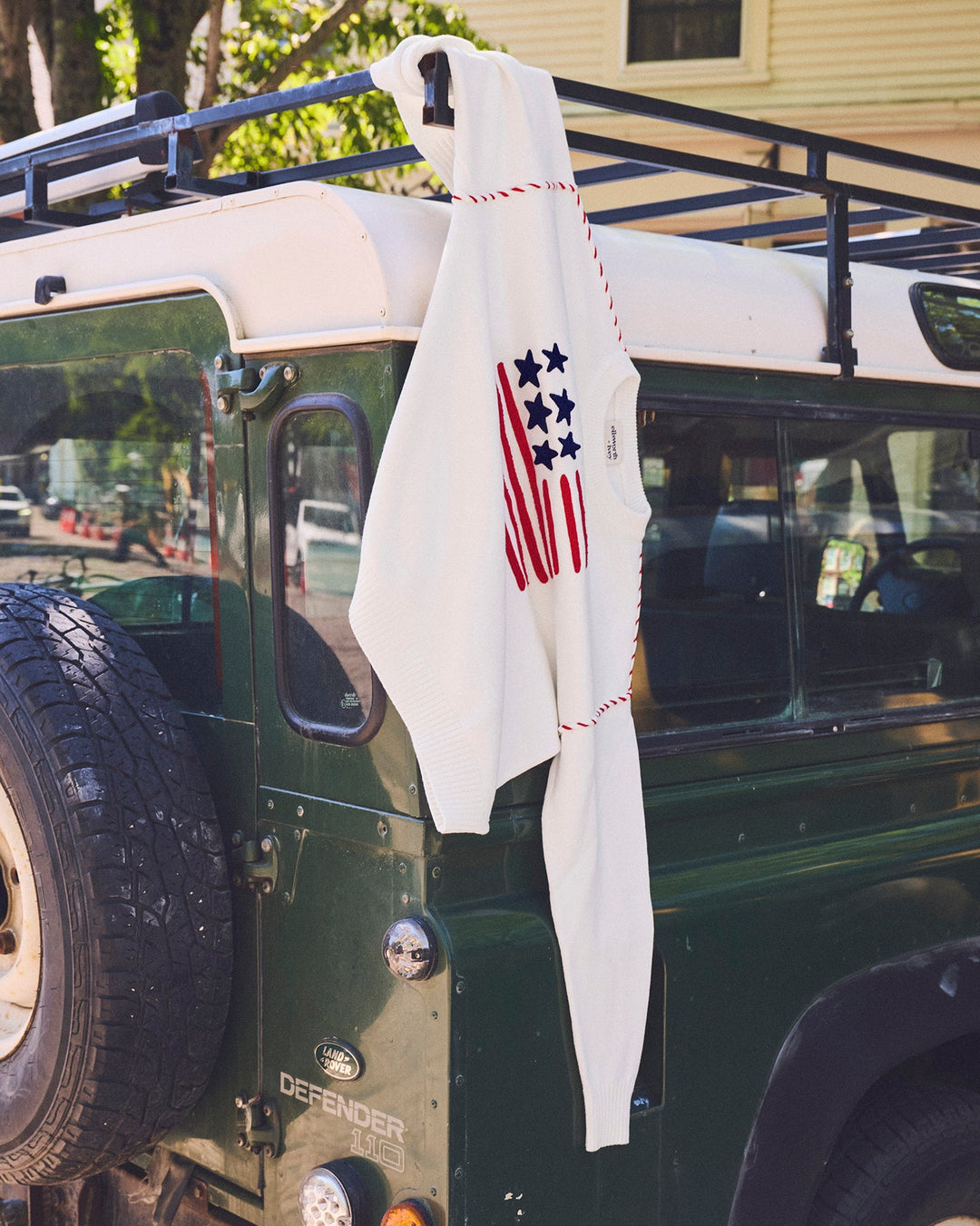 A white crewneck knit women&